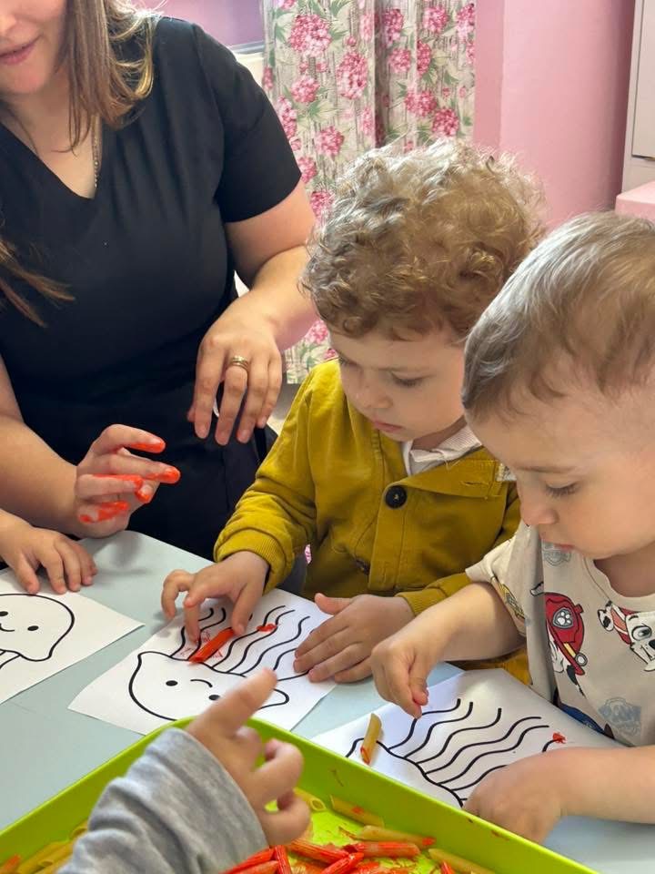 Activități creative cu educator